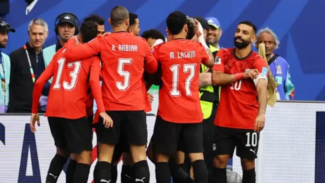 توقعات تشكيل مصر لمواجهة أستراليا في كأس العالم ودور صلاح الأساسي